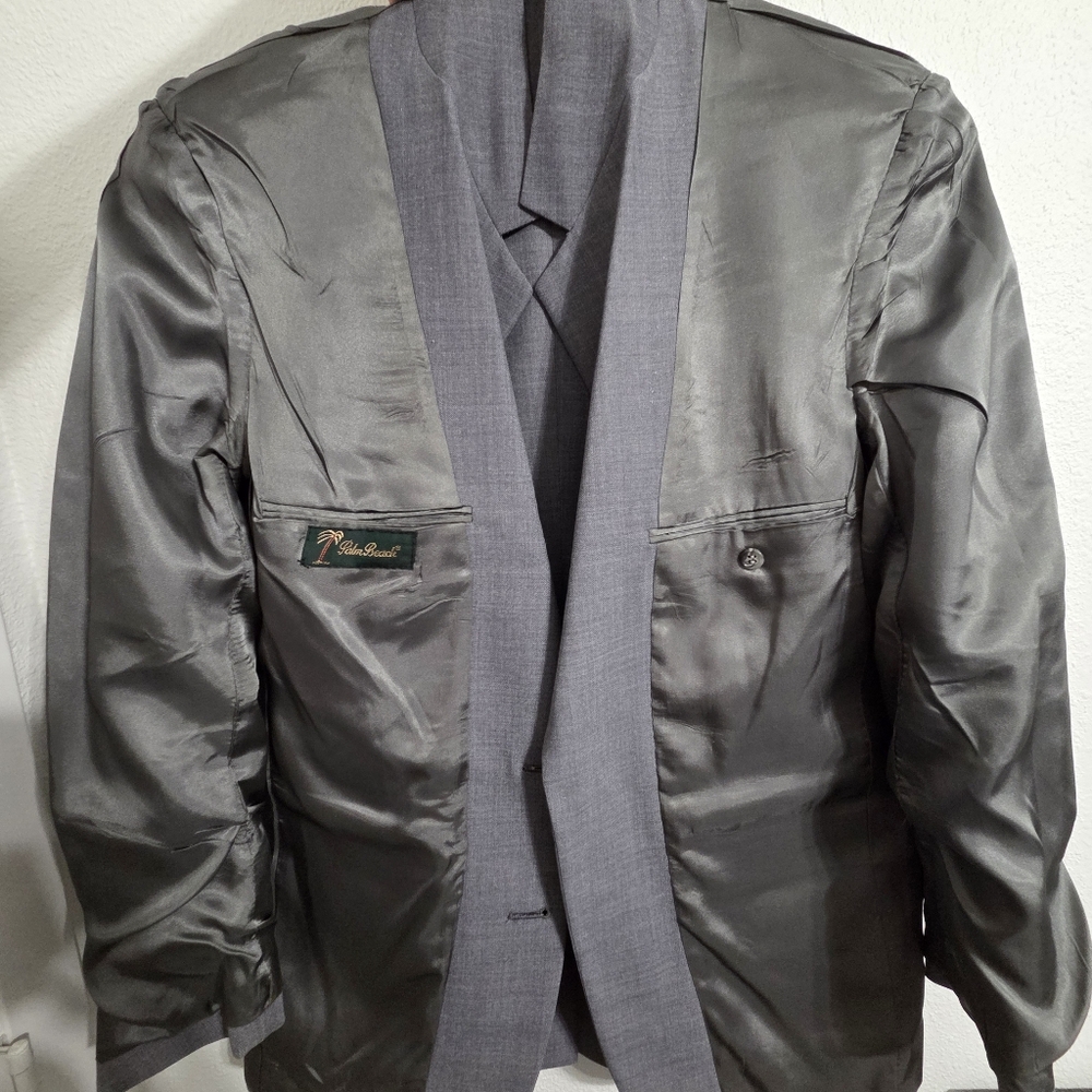 Palm Beach Men’s 42S Gray Blazer – 2 Button Classic Fit – Single Vent – Made in - Picture 4 of 12